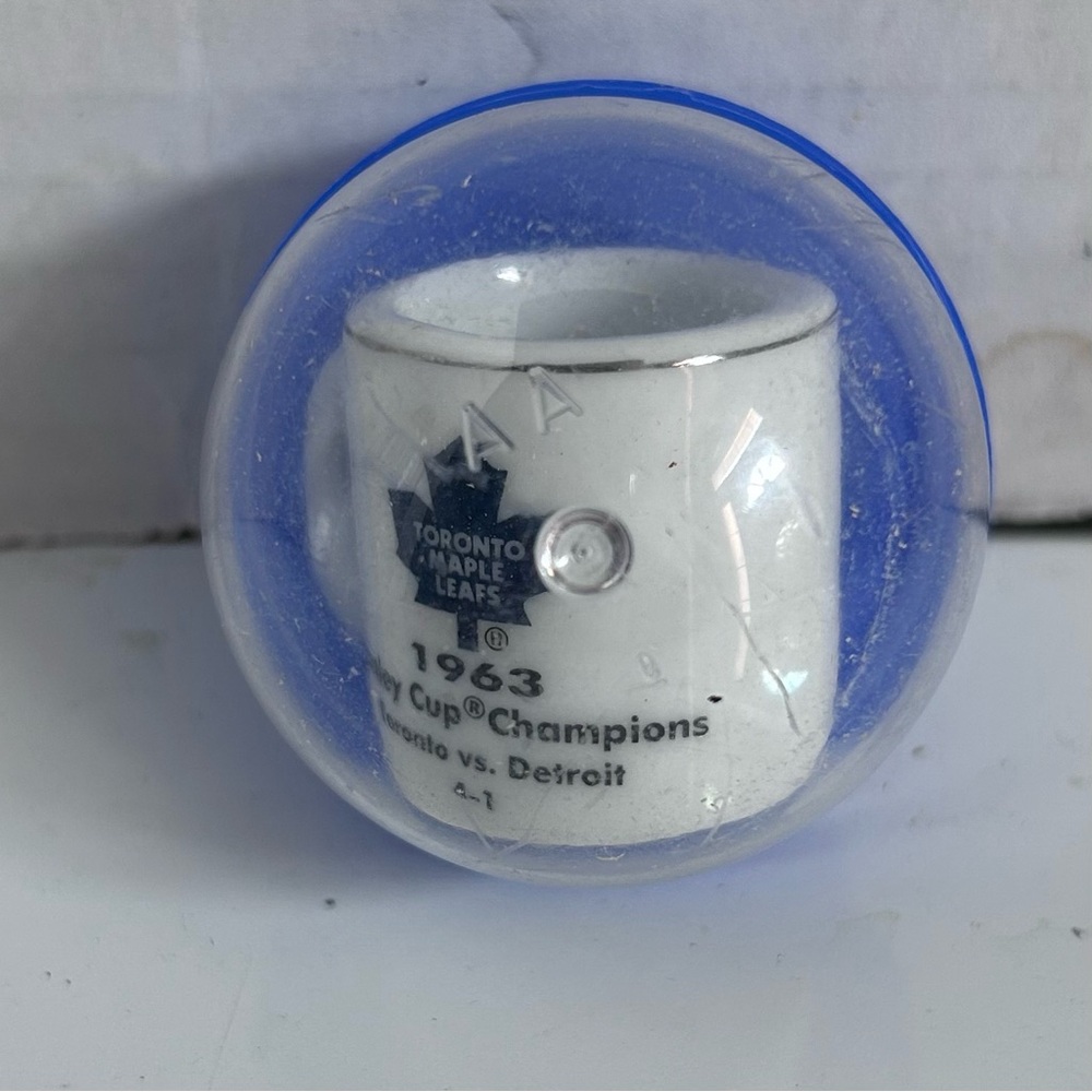 NHL 1963 Toronto Maple Leafs Stanley Cup champion mini cup